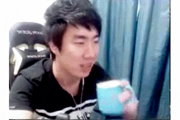 包含LOL第二代“股神”诞生！自爆1天赚1个月工资，网友：这话我听过的词条